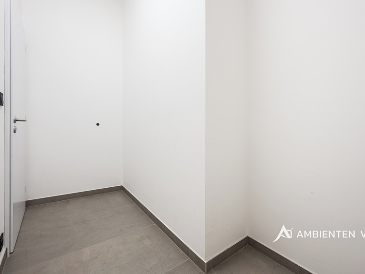 Prodej bytu 2+kk, 72 m² (36 z 55)