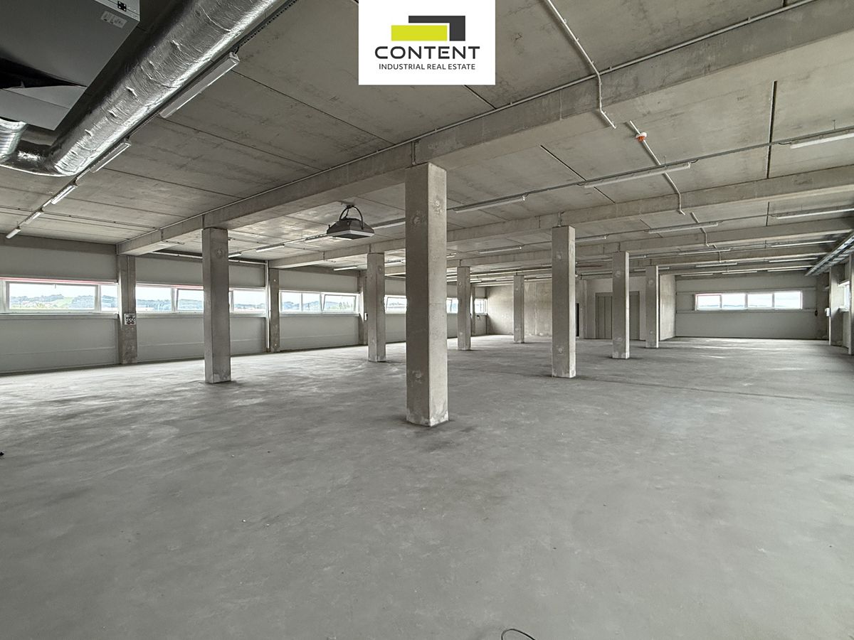 Pronájem skladového prostoru 550 m² – fotografie 2