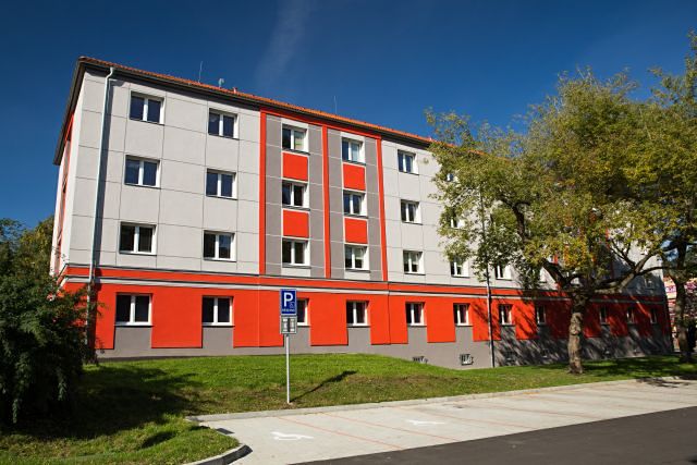 Prodej činžovního domu 2200 m²