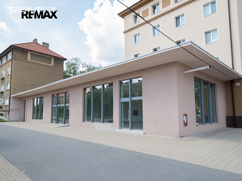 Prodej obchodního prostoru 460 m², Kladno