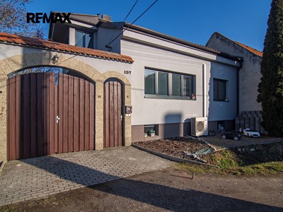 Prodej  rodinného domu 249 m², pozemek 529 m²