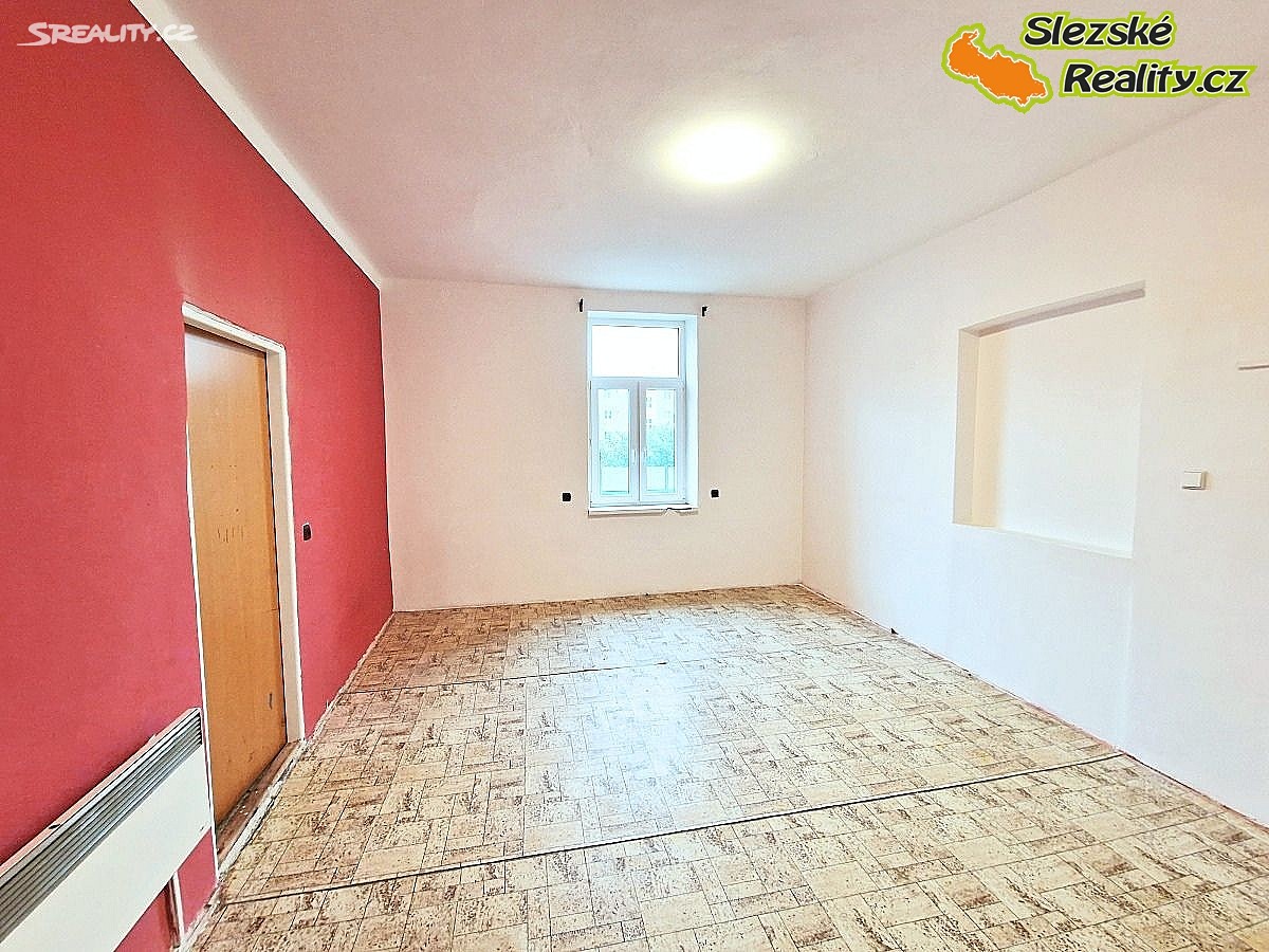 Pronájem bytu 2+1 65 m² – pohled 4
