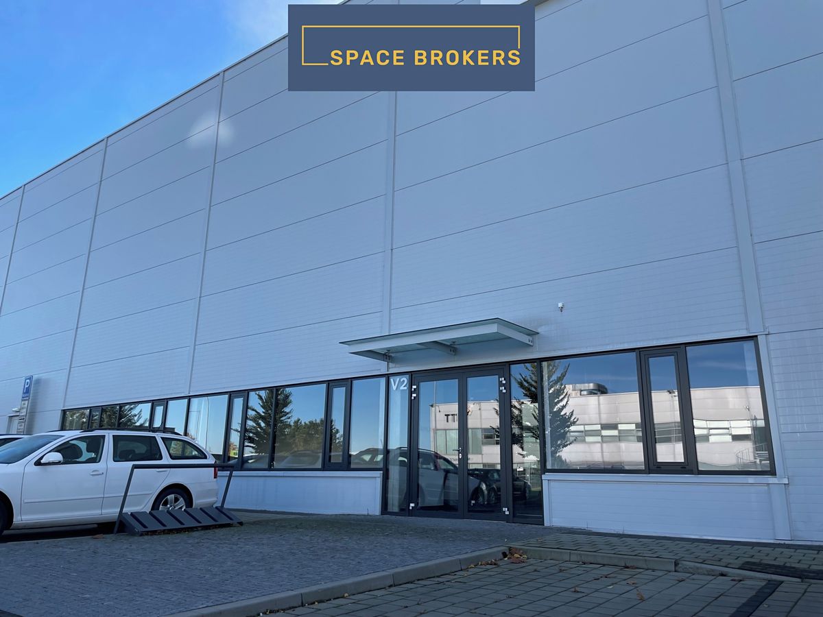 Pronájem skladového prostoru 1589 m²