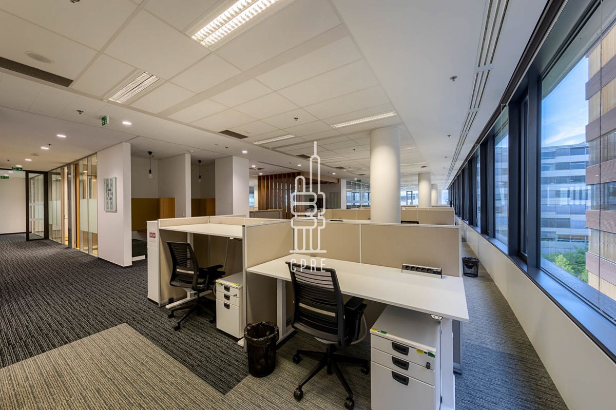 Pronájem kanceláře 1430 m² – fotografie 5