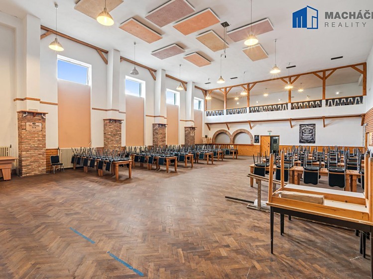 Комерційне приміщення на продаж, 669 м² (13 з 32)