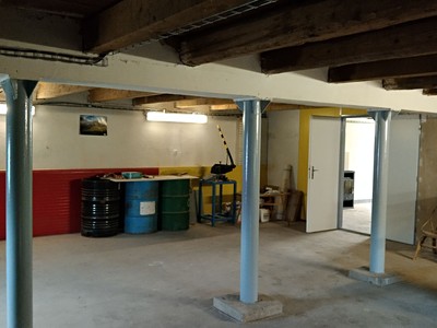 Pronájem skladového prostoru 100 m²