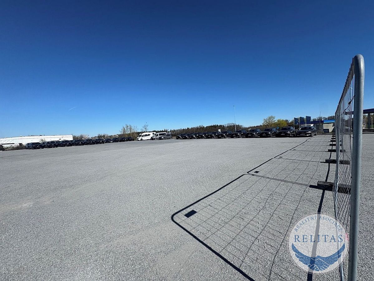 Pronájem komerčního pozemku 6000 m² – fotografie 5