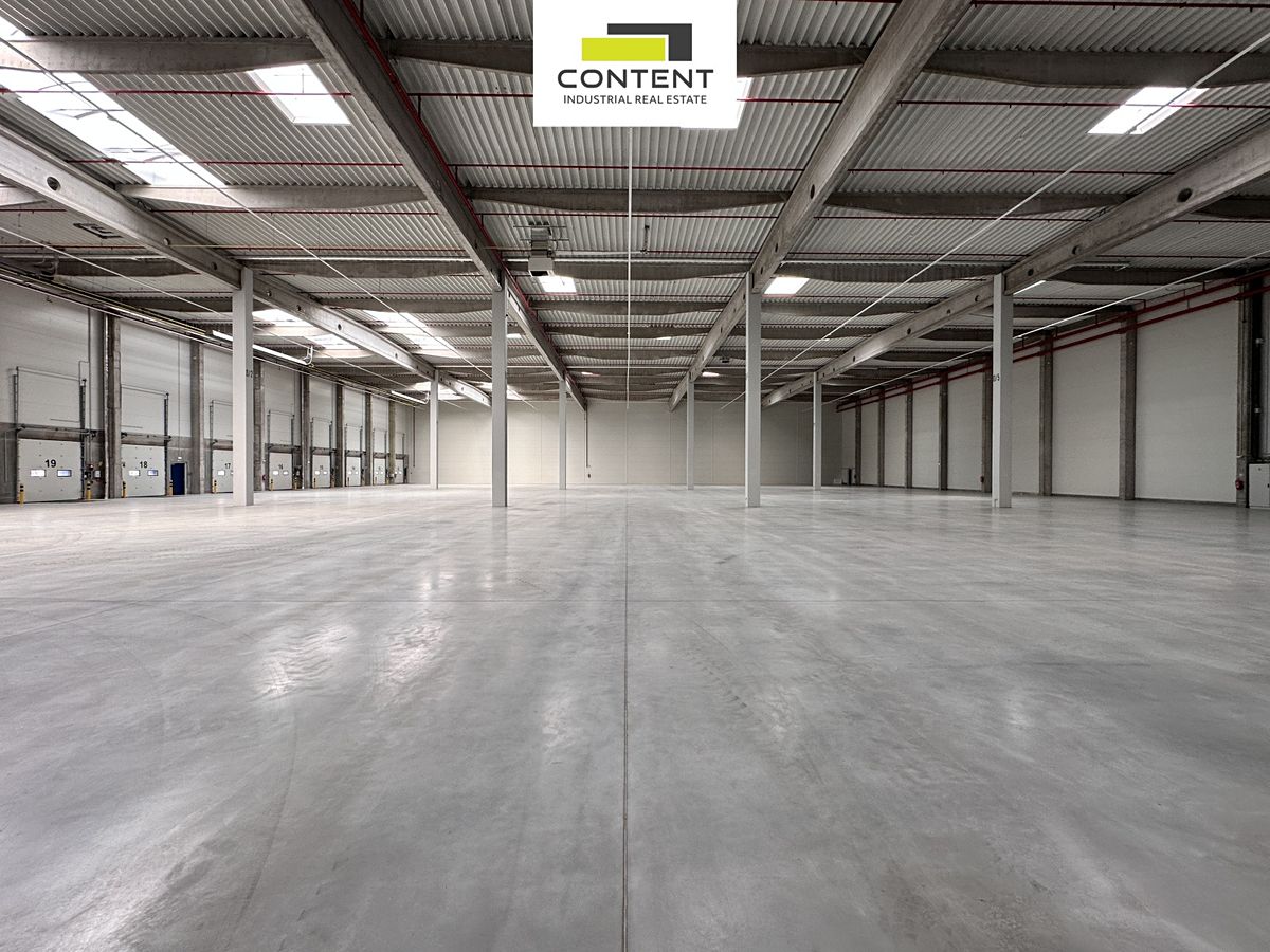 Pronájem skladového prostoru 5000 m² – fotografie 2