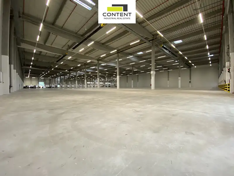 Pronájem skladového prostoru 3000 m², Plzeň – náhled fotky 1