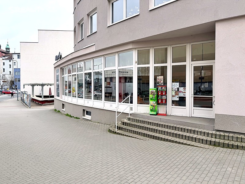 Pronájem obchodního prostoru 165 m², Benešov