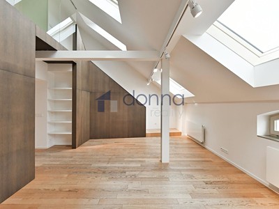 Pronájem bytu 3+1 130 m² (Mezonet)