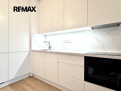 Pronájem bytu 1+kk 45 m² (Jednopodlažní)