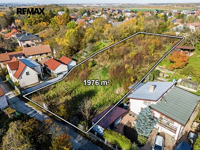 Prodej  stavebního pozemku 1 976 m²