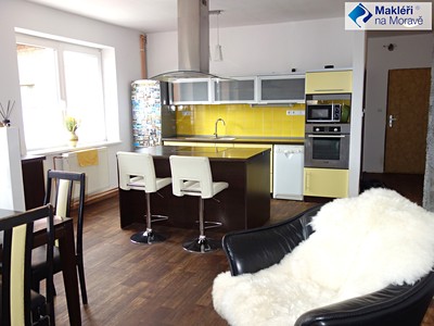 Pronájem bytu 3+kk 87 m²