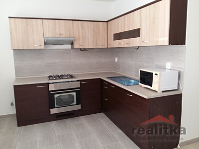 Pronájem bytu 1+1 37 m²