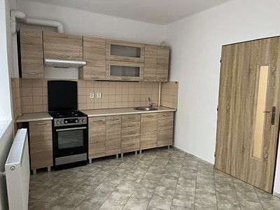 Pronájem bytu 3+1 90 m² (Jednopodlažní)