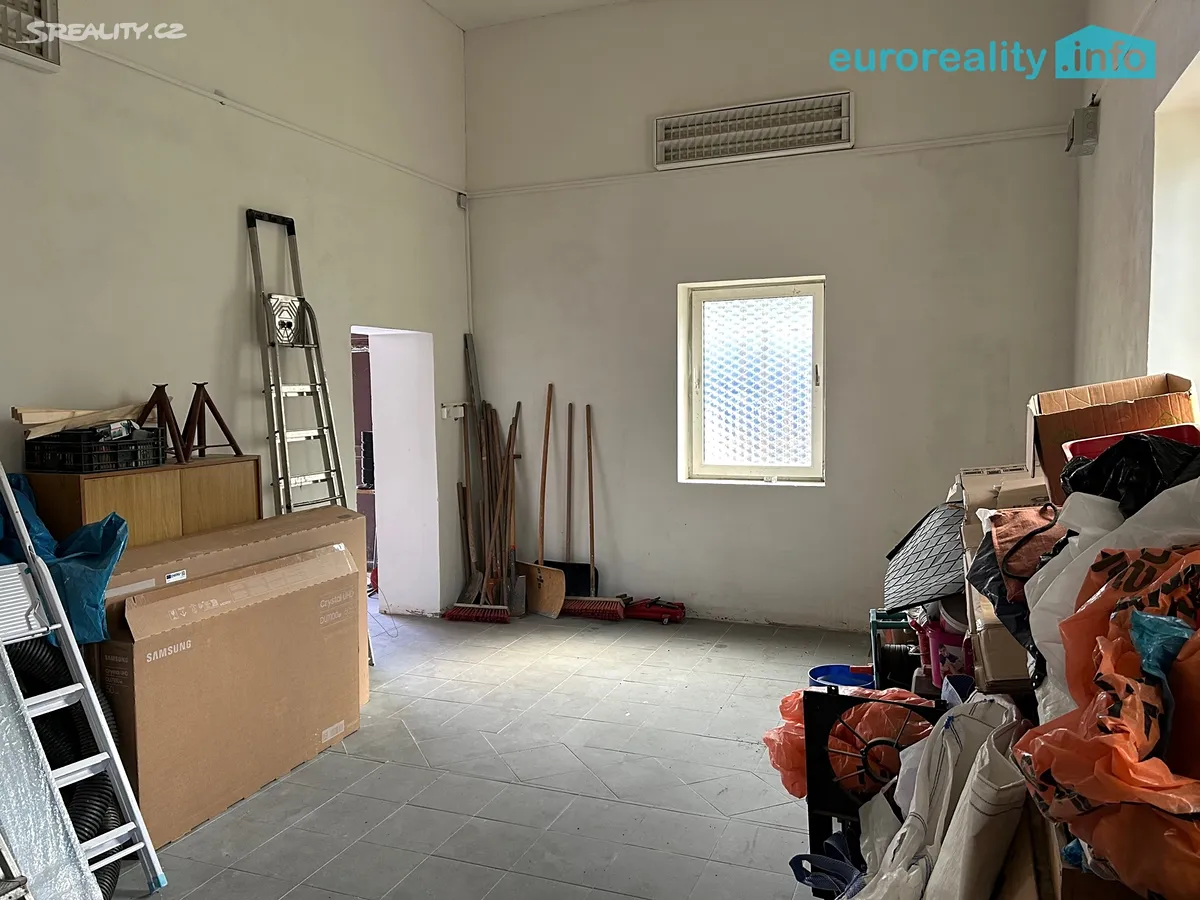 Prodej skladového prostoru 300 m² – pohled 6