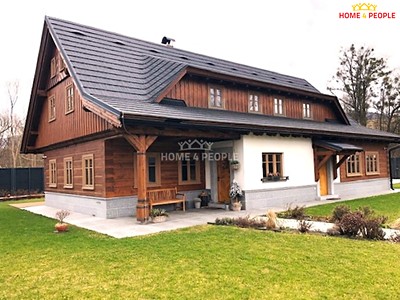 Prodej  rodinného domu 388 m², pozemek 1 680 m²