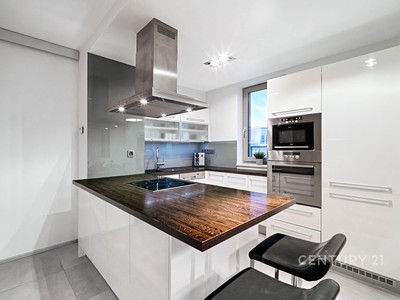 Prodej bytu 4+kk 99 m²