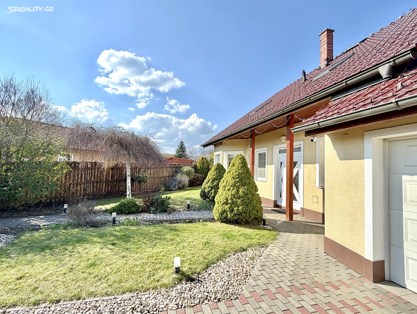 Prodej  rodinného domu 140 m², pozemek 761 m² – pohled 2
