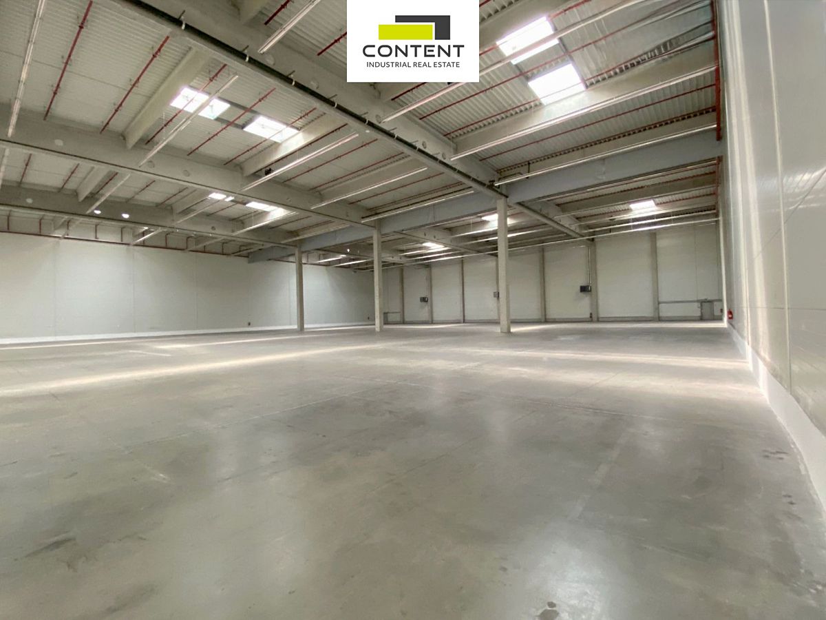 Pronájem skladového prostoru 7632 m² – fotografie 3