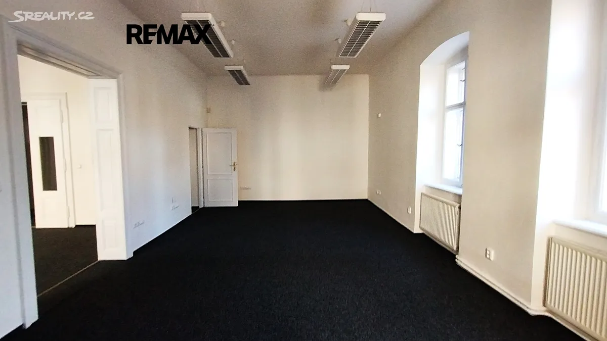 Pronájem kanceláře 85 m² - Widok 4