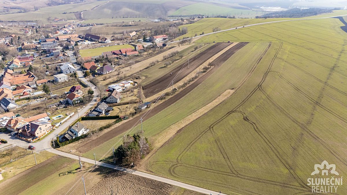 Prodej stavebního pozemku 6764 m² – fotografie 3