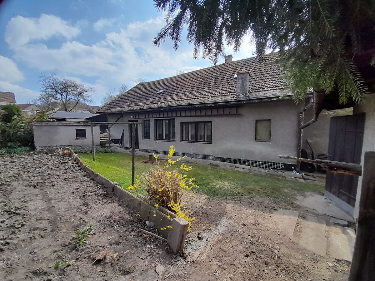 Prodej rodinného domu 239 m², pozemek 449 m² – fotografie 3
