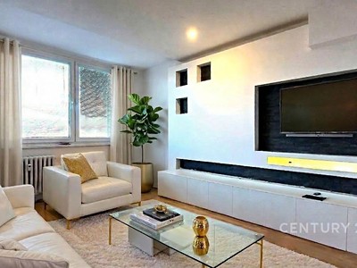 Pronájem bytu 2+1 56 m²