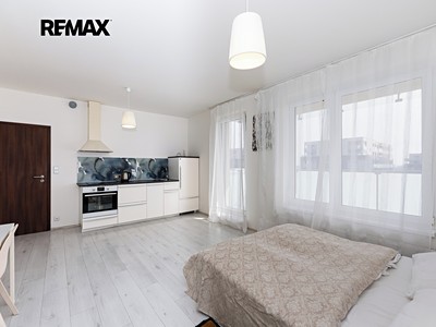 Pronájem bytu 1+kk 32 m²