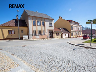 Prodej  rodinného domu 196 m², pozemek 828 m²