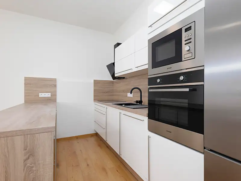 Prodej bytu 4+kk 96 m², České Budějovice – náhled fotky 1