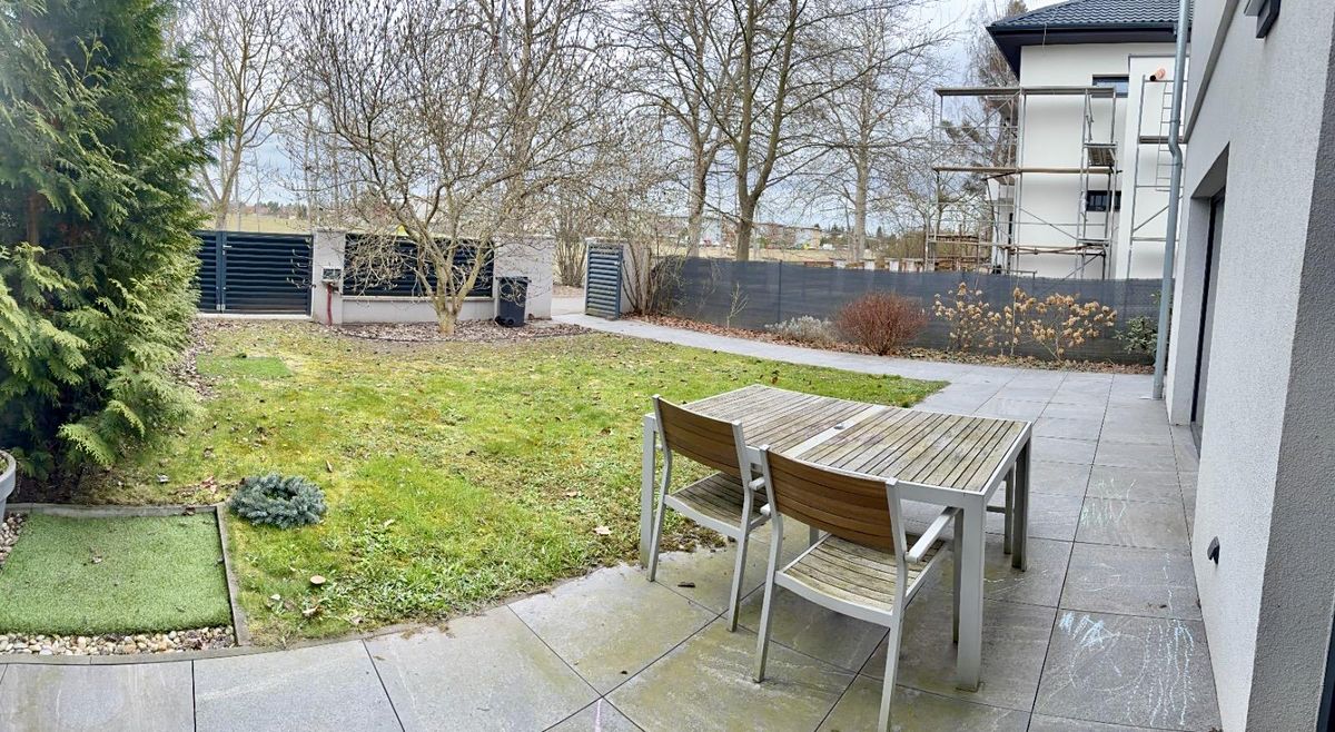 Pronájem rodinného domu 126 m², pozemek 263 m² – fotografie 3
