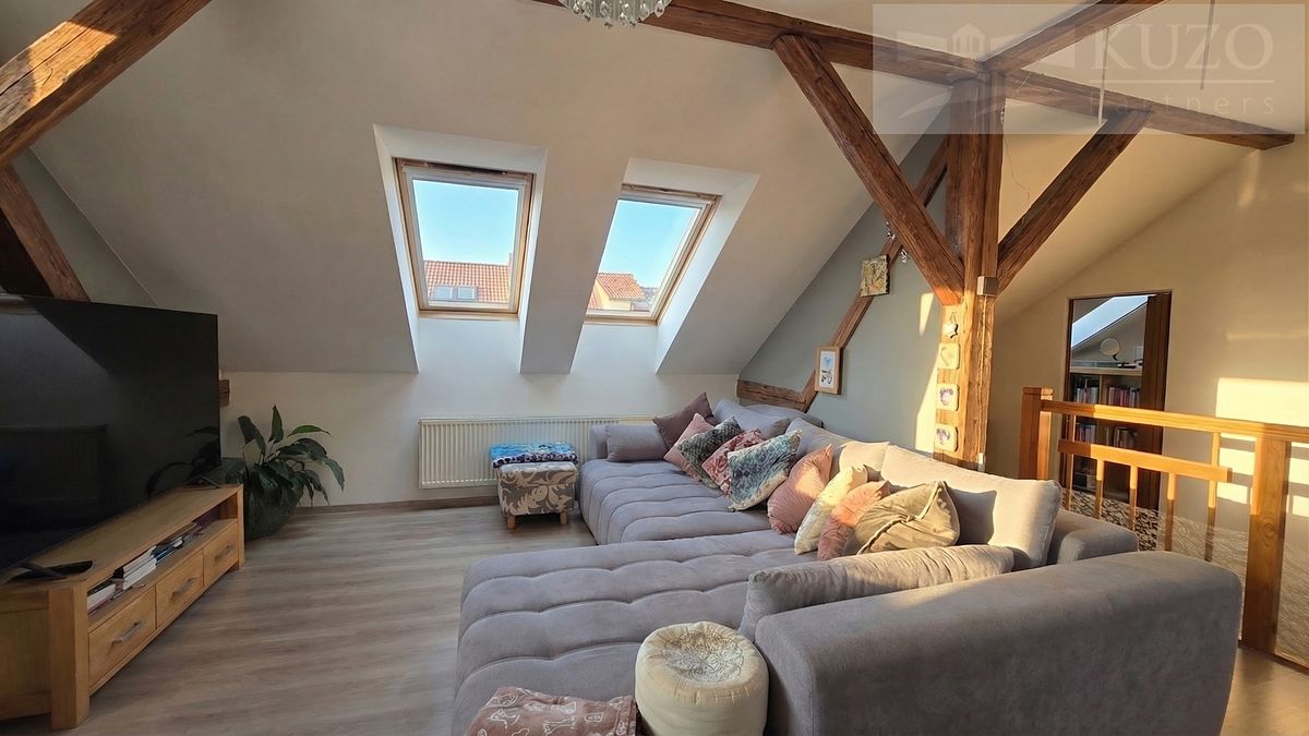 Prodej rodinného domu 179 m², pozemek 179 m² – fotografie 4
