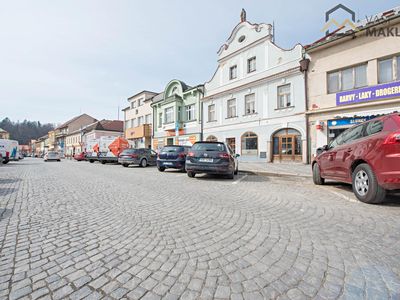 Prodej vícegeneračního domu 525 m², pozemek 604 m²