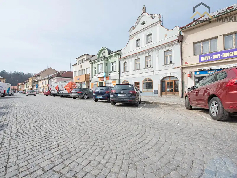 Prodej vícegeneračního domu 525 m², pozemek 604 m², Ledeč nad Sázavou – náhled fotky 1