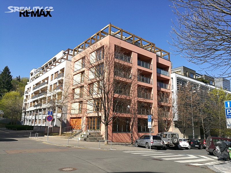 Pronájem garážového stání 15 m² - View 3