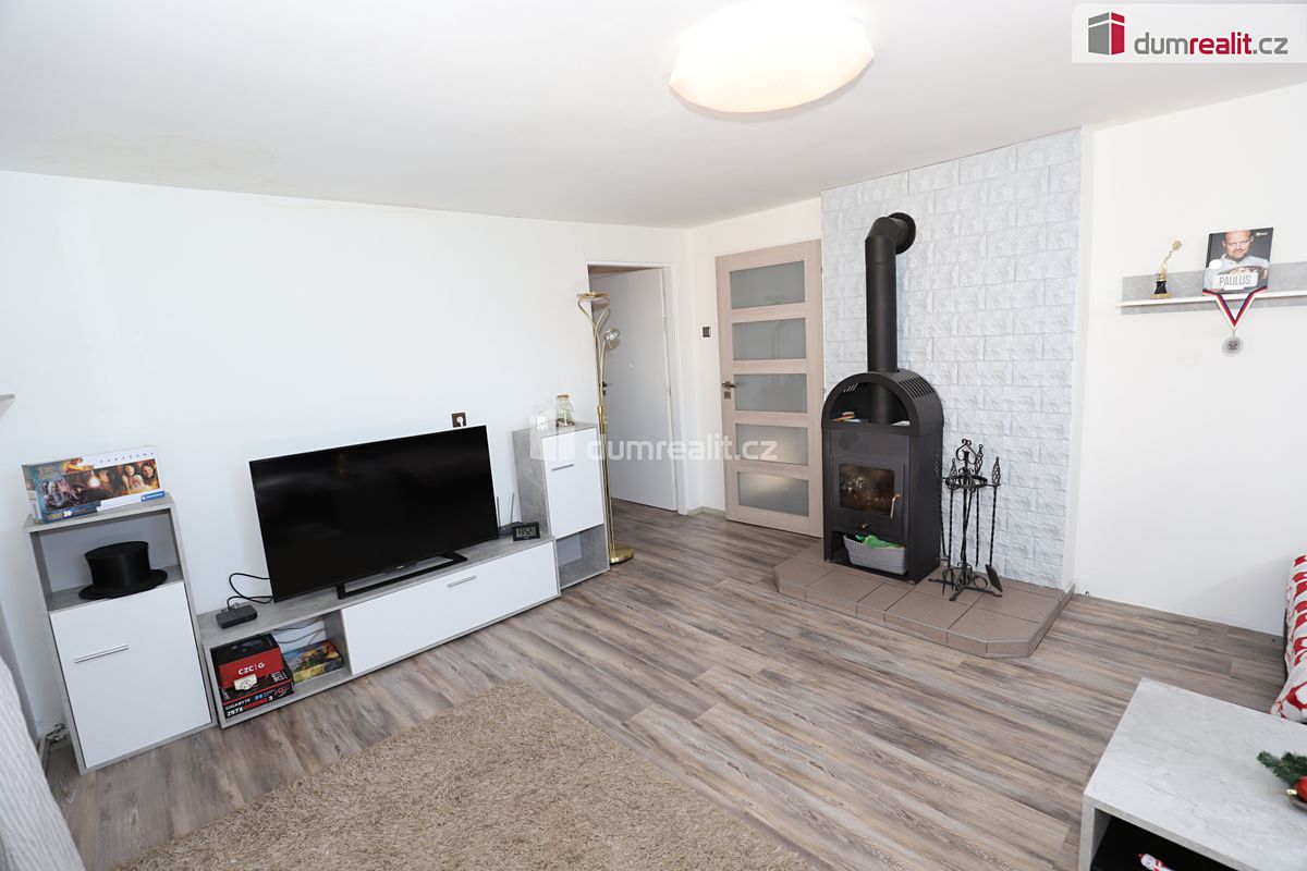 Prodej rodinného domu 330 m², pozemek 263 m² – fotografie 4