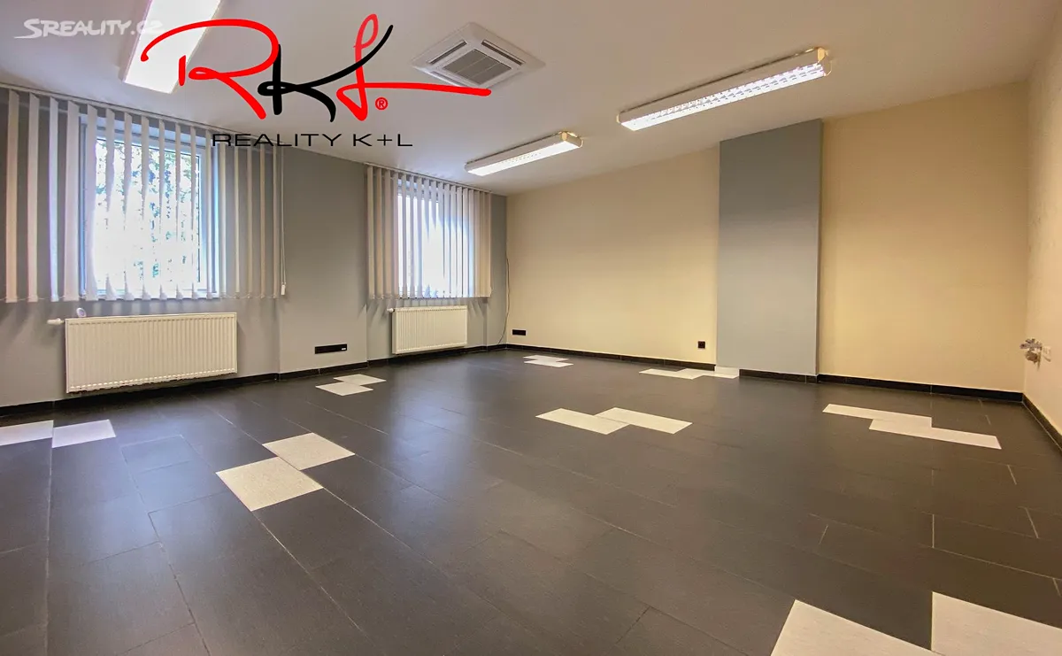 Pronájem kanceláře 32 m², Martiněves