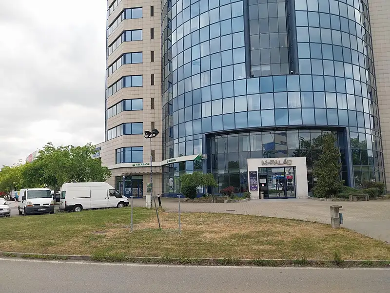 Pronájem obchodního prostoru 300 m², Brno – náhled fotky 1