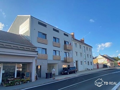 Pronájem bytu 1+kk 35 m²