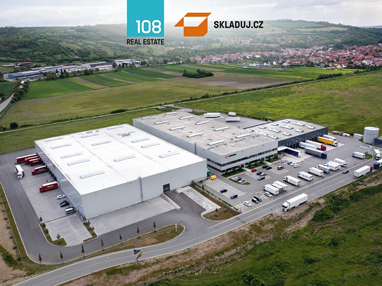 Pronájem komerčního prostoru, 12 100 m² (1 z 3)
