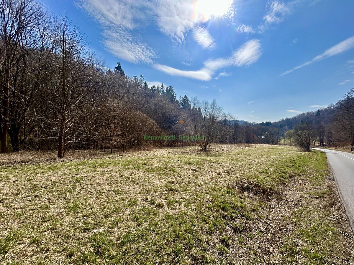 Prodej stavebního pozemku 635 m² – fotografie 3