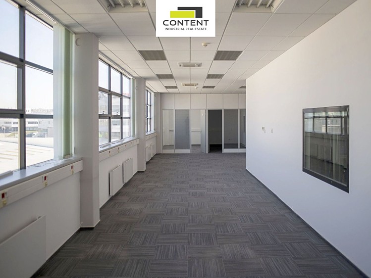 Pronájem komerčního prostoru, 5 119 m² (17 z 19)