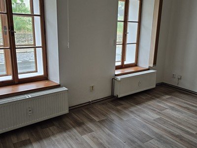 Pronájem bytu 1+kk 39 m² (Jednopodlažní)
