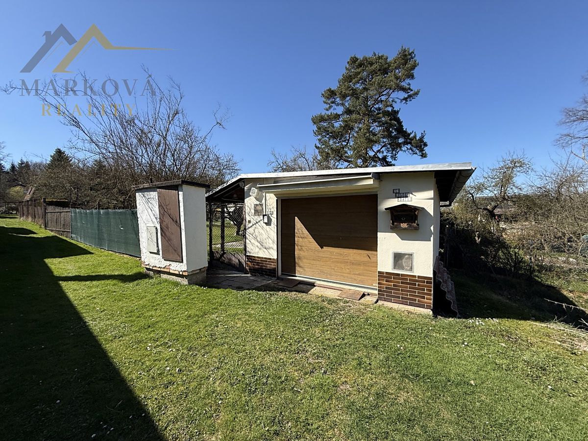 Prodej rodinného domu 104 m², pozemek 911 m² – fotografie 2