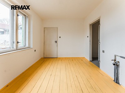 Prodej  rodinného domu 148 m², pozemek 2 332 m²