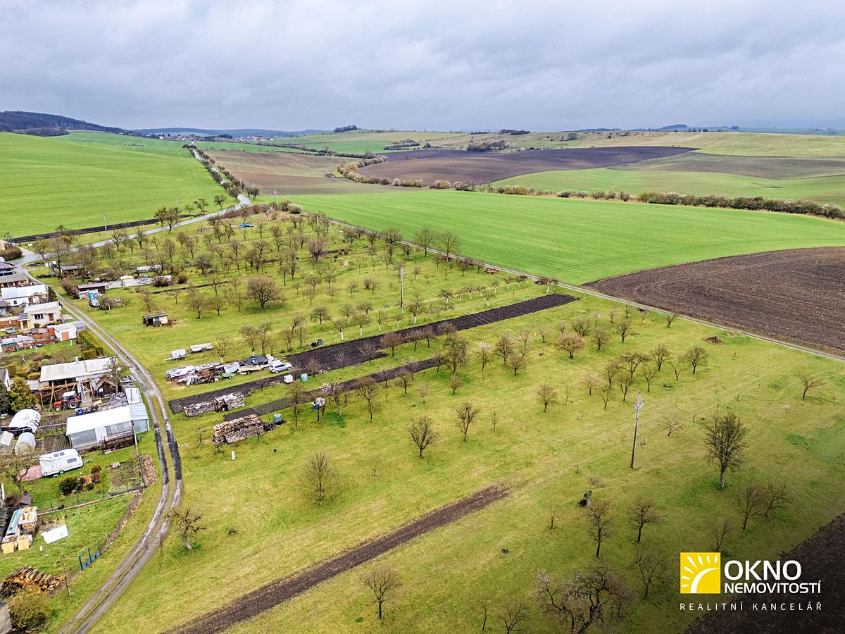 Prodej stavebního pozemku 2118 m²