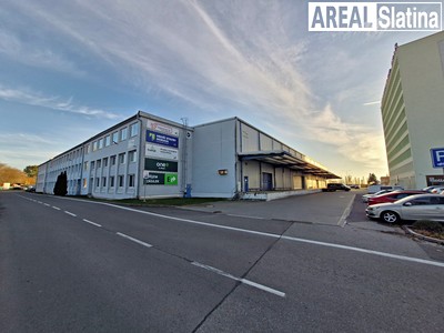 Pronájem skladového prostoru 2 300 m²
