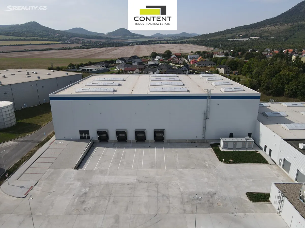 Pronájem výrobní haly, prostoru 3539 m², Lovosice